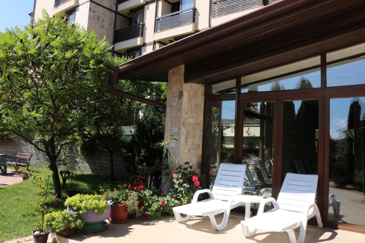 Private Apartments In Alpine Lodge Банско Экстерьер фото